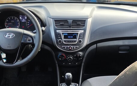 Hyundai Solaris II рестайлинг, 2014 год, 830 000 рублей, 6 фотография