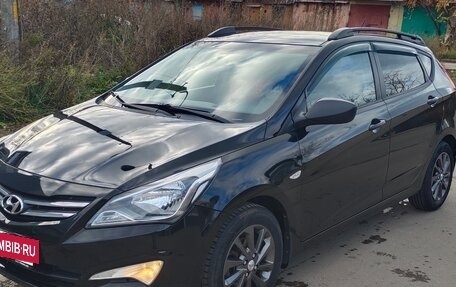 Hyundai Solaris II рестайлинг, 2014 год, 830 000 рублей, 2 фотография