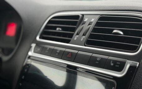 Volkswagen Polo VI (EU Market), 2012 год, 649 000 рублей, 22 фотография