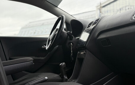 Volkswagen Polo VI (EU Market), 2012 год, 649 000 рублей, 21 фотография