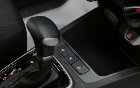 KIA Rio IV, 2022 год, 1 799 000 рублей, 9 фотография