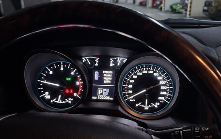 Toyota Land Cruiser 200, 2014 год, 4 900 000 рублей, 8 фотография