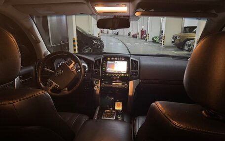 Toyota Land Cruiser 200, 2014 год, 4 900 000 рублей, 6 фотография