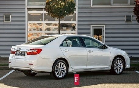 Toyota Camry, 2012 год, 1 595 000 рублей, 6 фотография