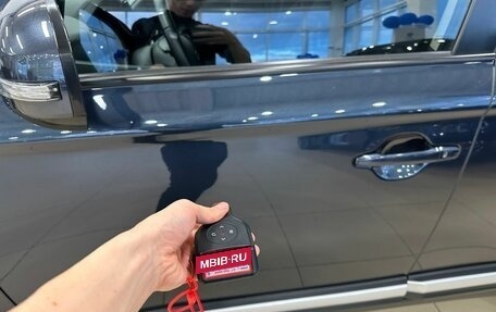 Mitsubishi Outlander III рестайлинг 3, 2020 год, 2 799 999 рублей, 20 фотография