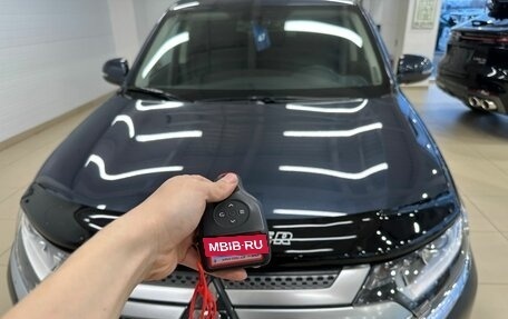 Mitsubishi Outlander III рестайлинг 3, 2020 год, 2 799 999 рублей, 29 фотография