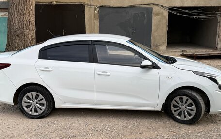 KIA Rio IV, 2020 год, 1 100 000 рублей, 4 фотография