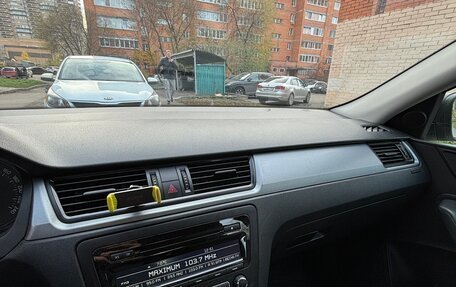 Skoda Rapid I, 2014 год, 900 000 рублей, 22 фотография