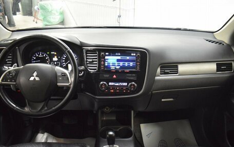 Mitsubishi Outlander III рестайлинг 3, 2012 год, 1 149 000 рублей, 18 фотография