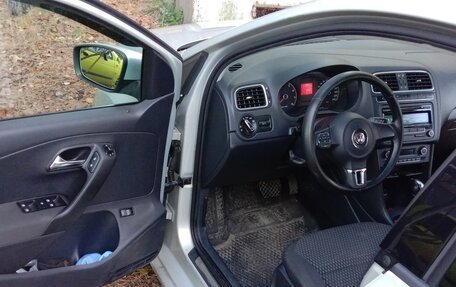 Volkswagen Polo VI (EU Market), 2012 год, 900 000 рублей, 4 фотография