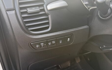 KIA Rio IV, 2017 год, 1 030 000 рублей, 15 фотография