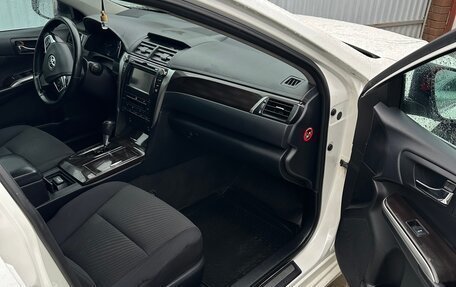 Toyota Camry, 2015 год, 1 630 000 рублей, 3 фотография