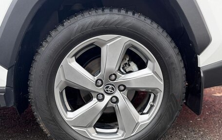 Toyota RAV4, 2021 год, 3 060 000 рублей, 7 фотография