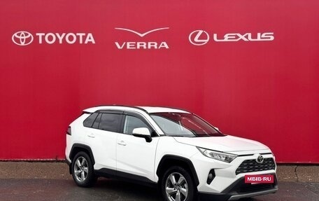 Toyota RAV4, 2021 год, 3 060 000 рублей, 3 фотография
