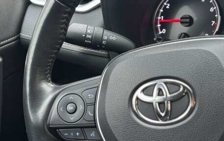 Toyota RAV4, 2021 год, 3 060 000 рублей, 17 фотография