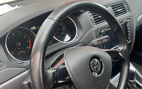 Volkswagen Jetta VI, 2016 год, 1 799 000 рублей, 6 фотография