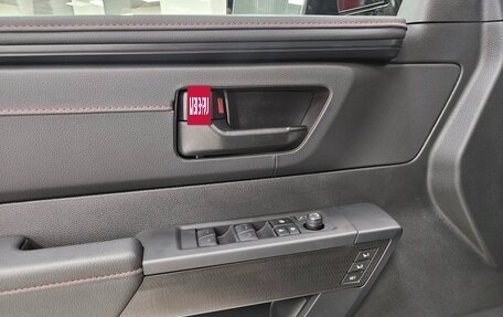 Toyota Sequoia, 2025 год, 14 375 000 рублей, 21 фотография