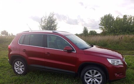 Volkswagen Tiguan I, 2009 год, 815 000 рублей, 2 фотография