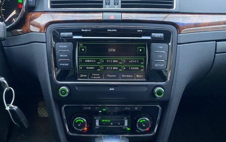 Skoda Superb III рестайлинг, 2012 год, 1 249 000 рублей, 18 фотография