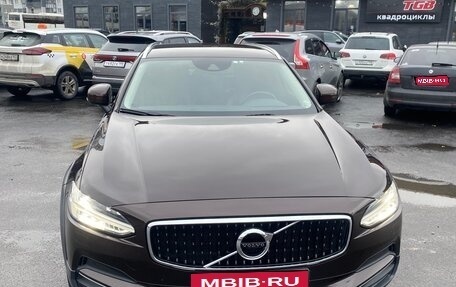 Volvo V90 Cross Country I рестайлинг, 2018 год, 3 250 000 рублей, 1 фотография