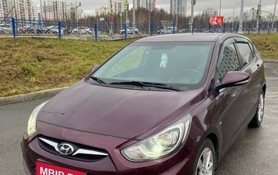 Hyundai Solaris II рестайлинг, 2011 год, 880 000 рублей, 1 фотография