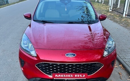 Ford Escape, 2020 год, 1 800 000 рублей, 4 фотография