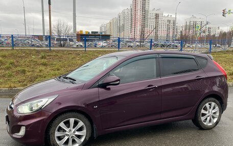 Hyundai Solaris II рестайлинг, 2011 год, 880 000 рублей, 5 фотография