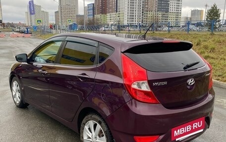 Hyundai Solaris II рестайлинг, 2011 год, 880 000 рублей, 8 фотография