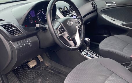 Hyundai Solaris II рестайлинг, 2011 год, 880 000 рублей, 13 фотография