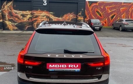 Volvo V90 Cross Country I рестайлинг, 2018 год, 3 250 000 рублей, 2 фотография