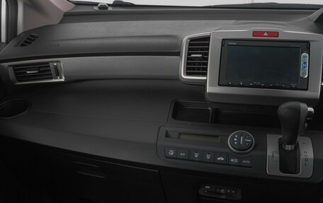 Honda Freed I, 2014 год, 1 349 000 рублей, 13 фотография