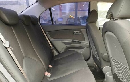 KIA Rio II, 2010 год, 650 000 рублей, 11 фотография