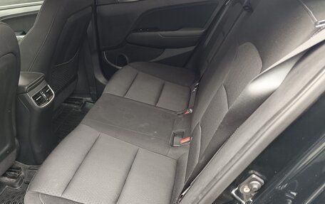 Hyundai Elantra VI рестайлинг, 2017 год, 1 650 000 рублей, 14 фотография