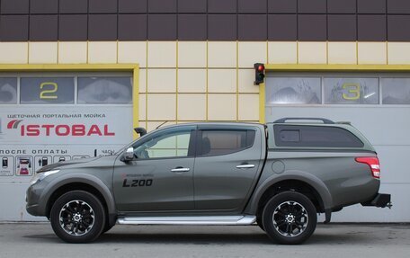 Mitsubishi L200 IV рестайлинг, 2017 год, 2 595 000 рублей, 3 фотография