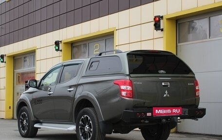 Mitsubishi L200 IV рестайлинг, 2017 год, 2 595 000 рублей, 4 фотография