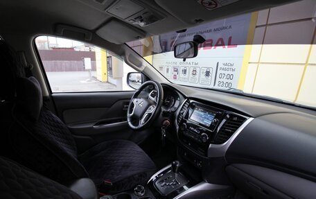 Mitsubishi L200 IV рестайлинг, 2017 год, 2 595 000 рублей, 16 фотография