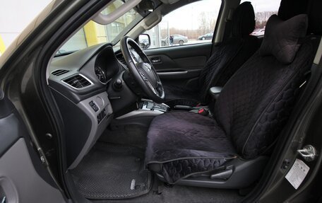 Mitsubishi L200 IV рестайлинг, 2017 год, 2 595 000 рублей, 12 фотография