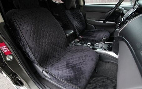 Mitsubishi L200 IV рестайлинг, 2017 год, 2 595 000 рублей, 14 фотография