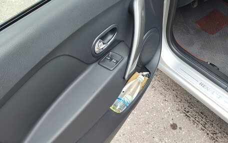 Renault Logan II, 2019 год, 1 050 000 рублей, 18 фотография