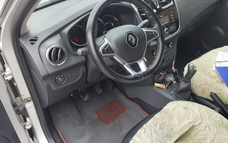 Renault Logan II, 2019 год, 1 050 000 рублей, 15 фотография