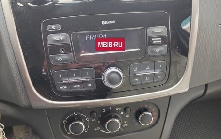 Renault Logan II, 2019 год, 1 050 000 рублей, 19 фотография