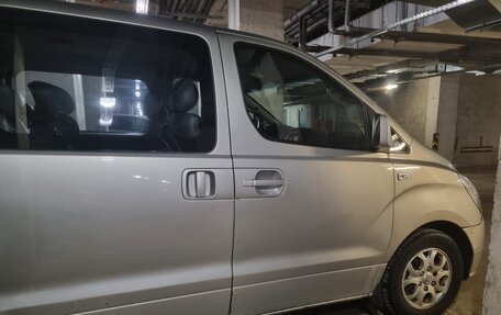 Hyundai Grand Starex Grand Starex I рестайлинг 2, 2009 год, 999 000 рублей, 6 фотография