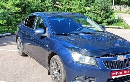Chevrolet Cruze II, 2010 год, 600 000 рублей, 2 фотография