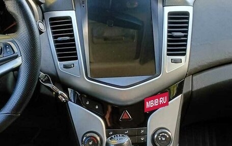 Chevrolet Cruze II, 2010 год, 600 000 рублей, 9 фотография