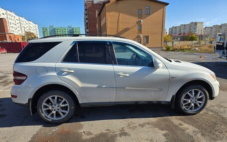 Mercedes-Benz M-Класс, 2010 год, 2 490 000 рублей, 3 фотография