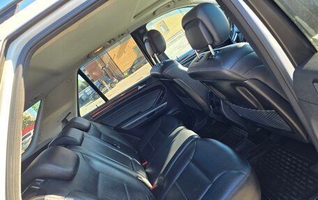 Mercedes-Benz M-Класс, 2010 год, 2 490 000 рублей, 21 фотография