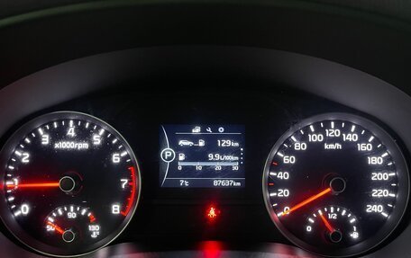 KIA Sportage IV рестайлинг, 2018 год, 2 379 000 рублей, 14 фотография