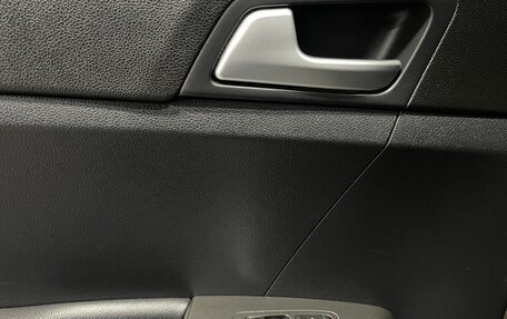 KIA Sportage IV рестайлинг, 2018 год, 2 379 000 рублей, 26 фотография