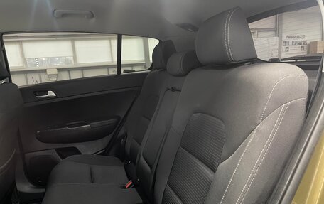 KIA Sportage IV рестайлинг, 2018 год, 2 379 000 рублей, 28 фотография