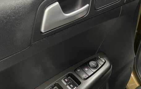 KIA Sportage IV рестайлинг, 2018 год, 2 379 000 рублей, 23 фотография